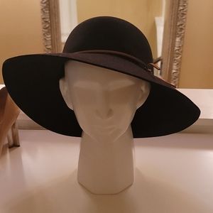 Black wool hat